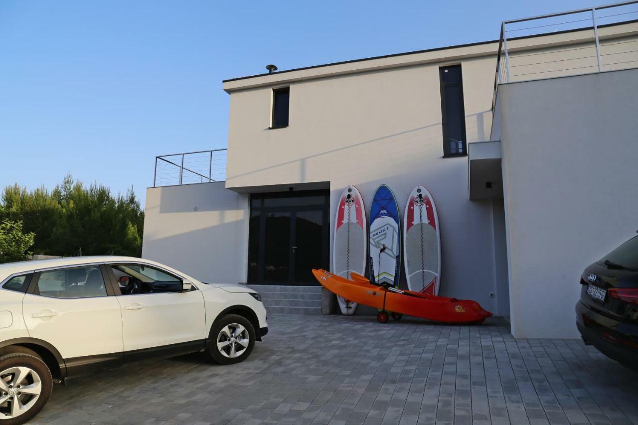 Seaside Villa At Prizba Εξωτερικό φωτογραφία