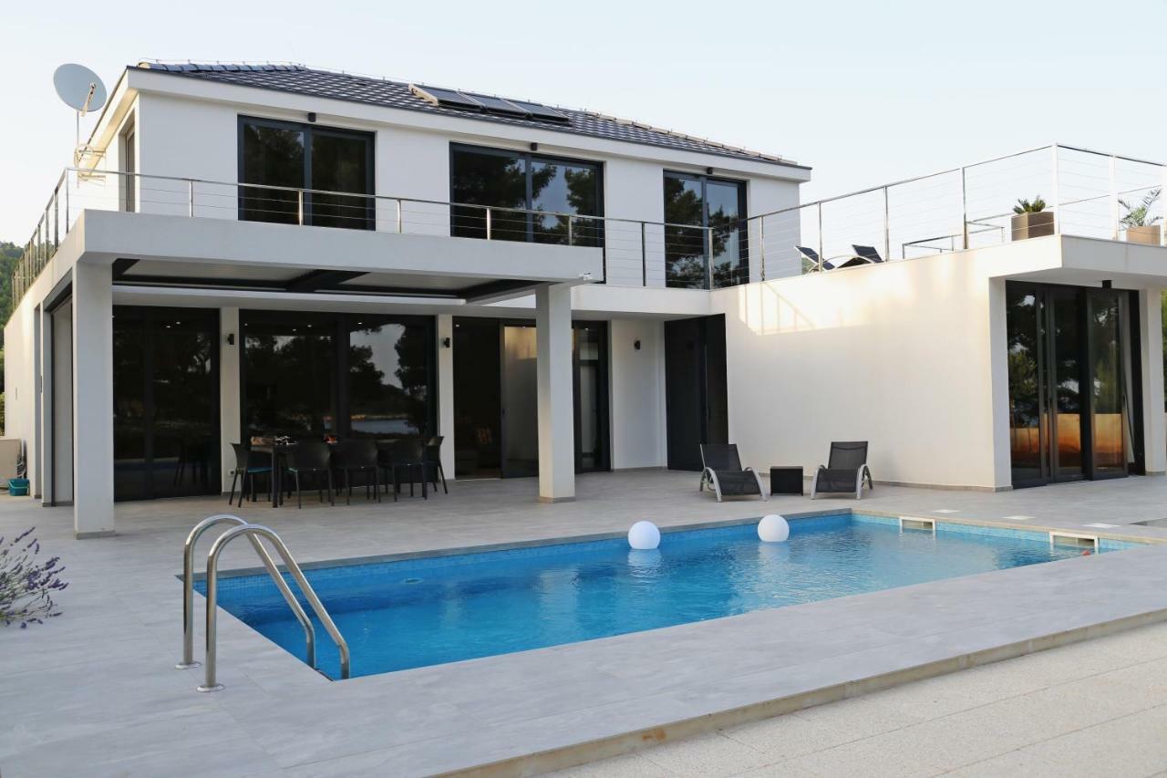 Seaside Villa At Prizba Εξωτερικό φωτογραφία